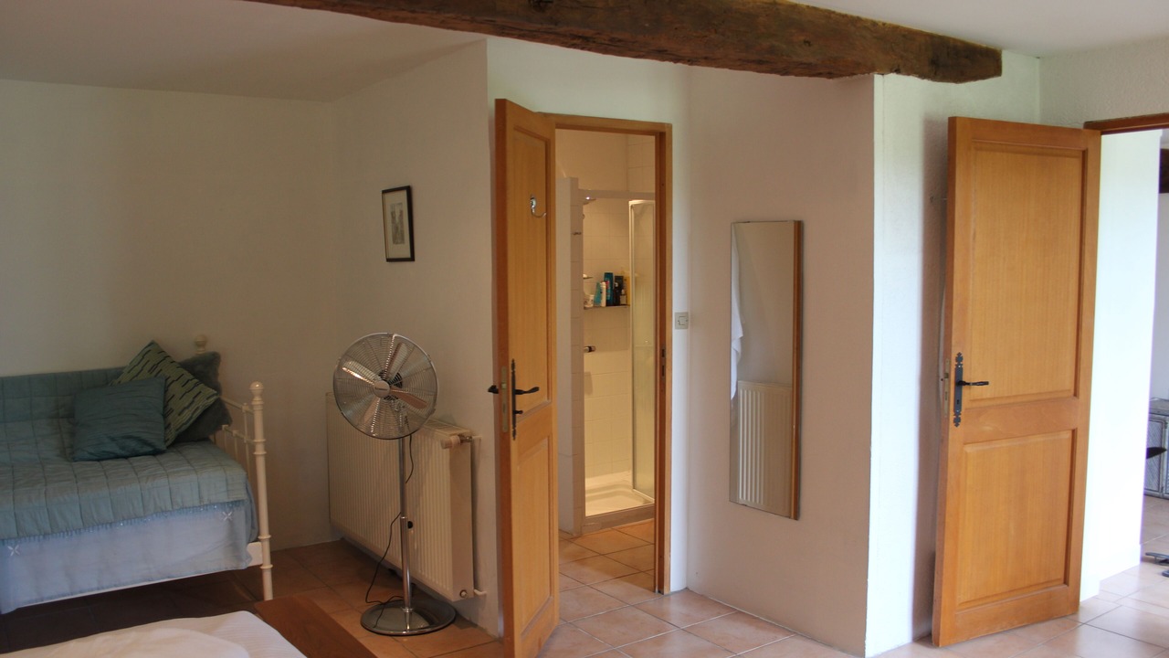 Photo of Bedroom in Saint-Leon-sur-l'Isle
