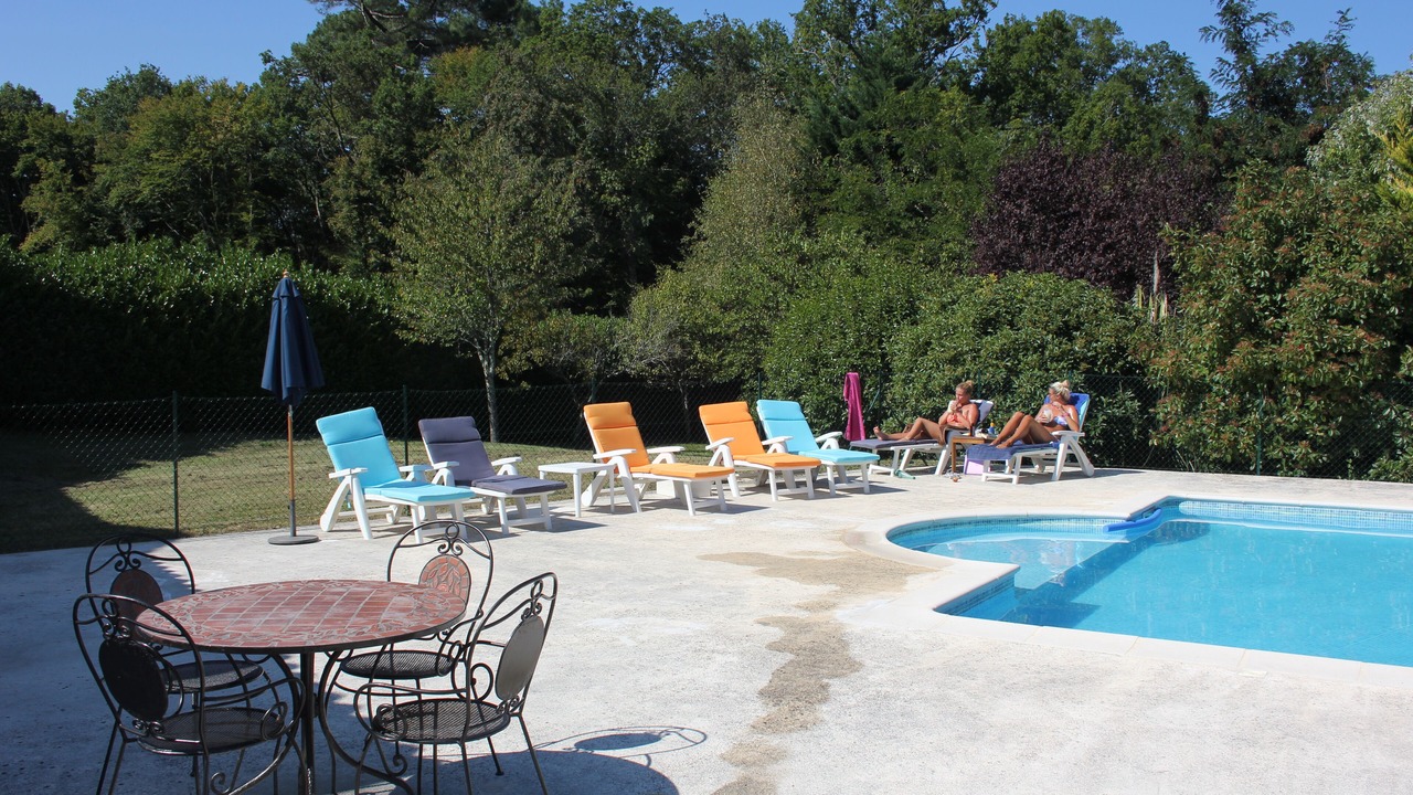 Photo of Outdoor in Saint-Leon-sur-l'Isle