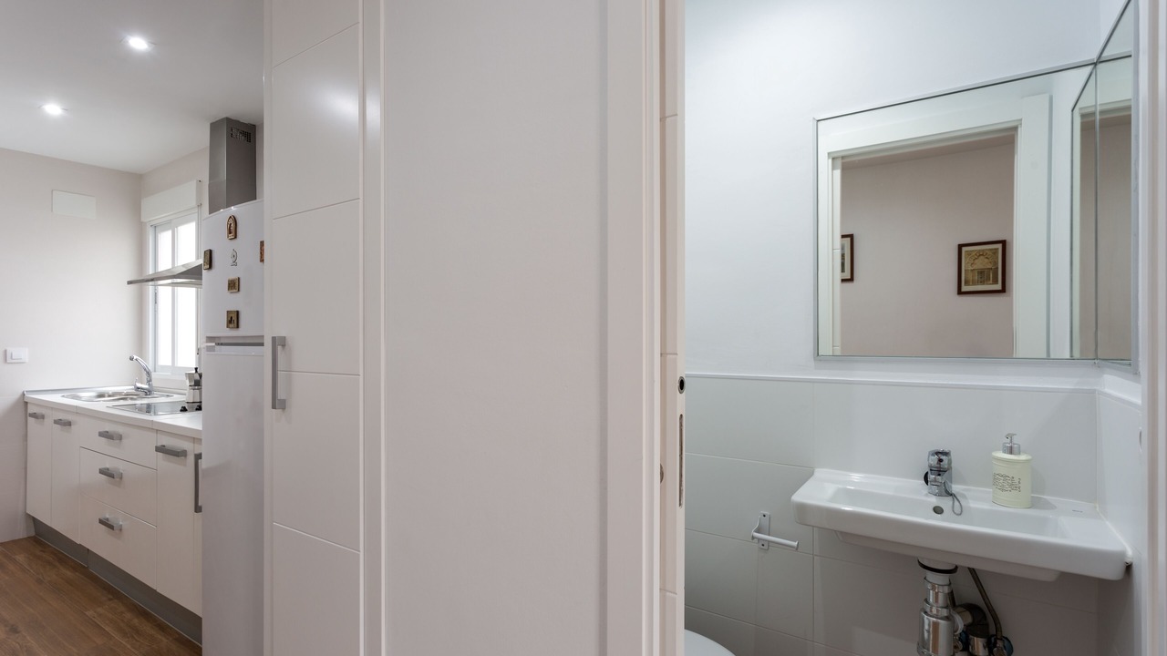 Photo of Bathroom in San Francisco-Ribera