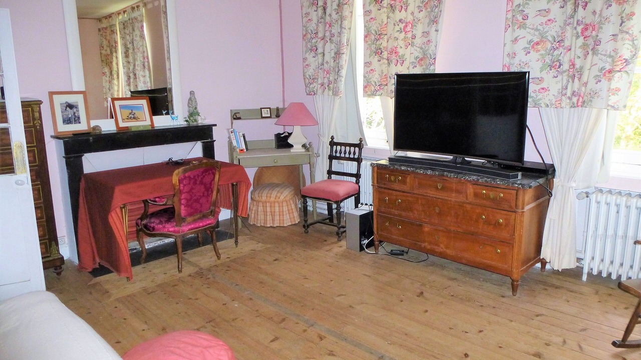 Photo of Others in Olivet