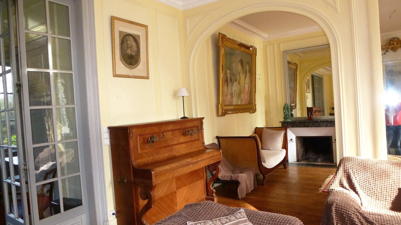 Photo of Others in Olivet