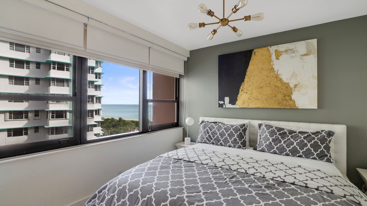 Photo of Others in Mid Beach