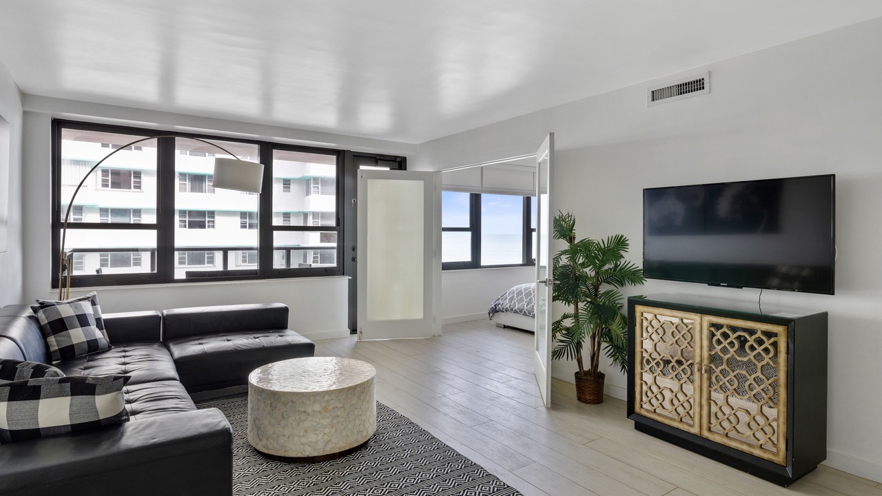 Photo of Others in Mid Beach