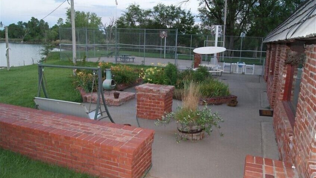 Photo of Others in Hutchinson