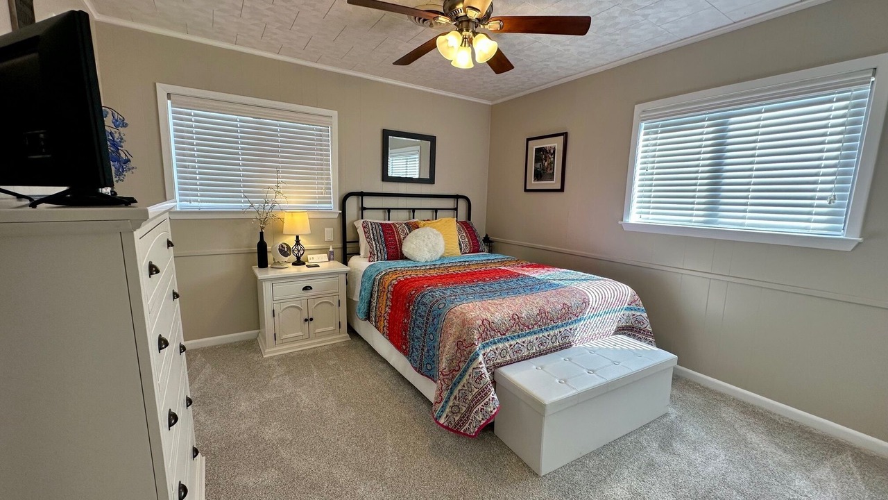 Photo of Bedroom in Stonewall