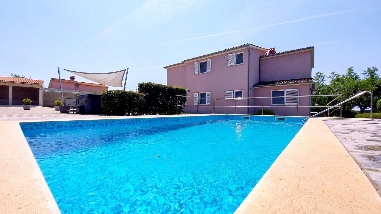 Photo of Outdoor in Galizana