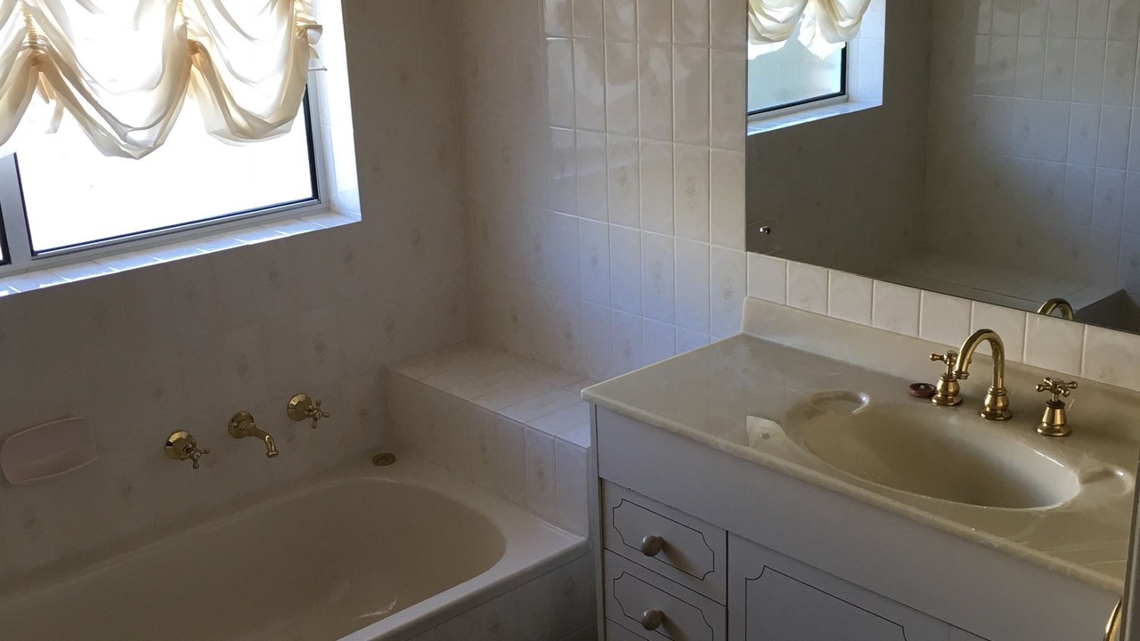 Photo of Bathroom in Moonta Bay
