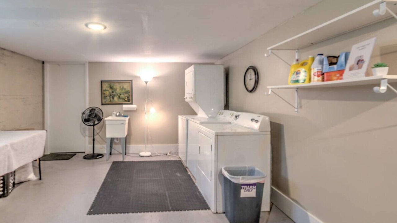 Photo of Bedroom in Midtown