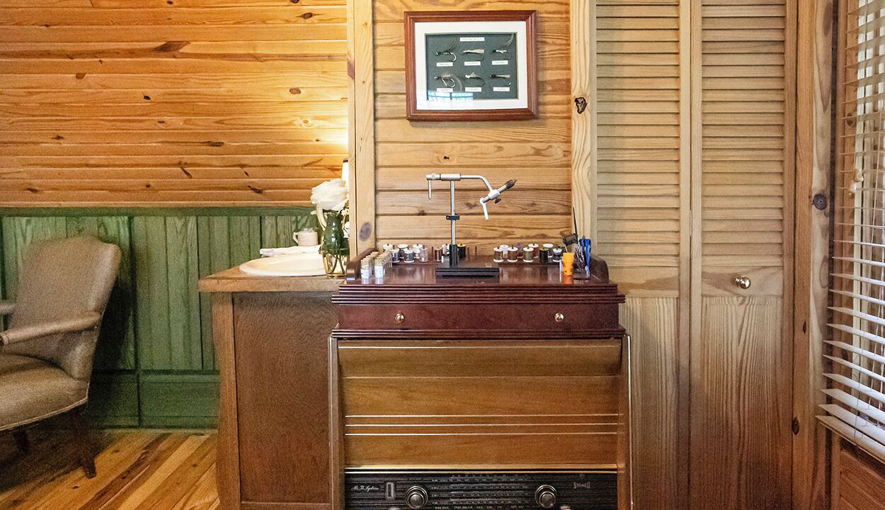 Photo of Bathroom in Pangburn