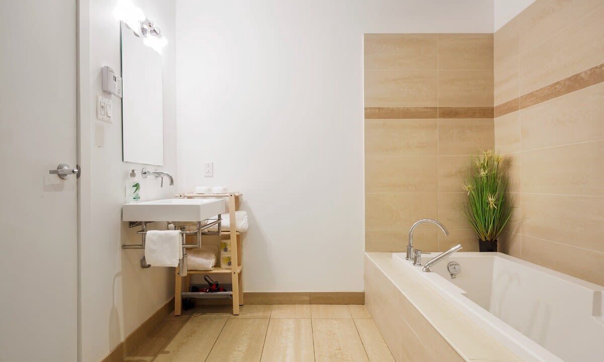 Photo of Bathroom in Plateau Mont Royal