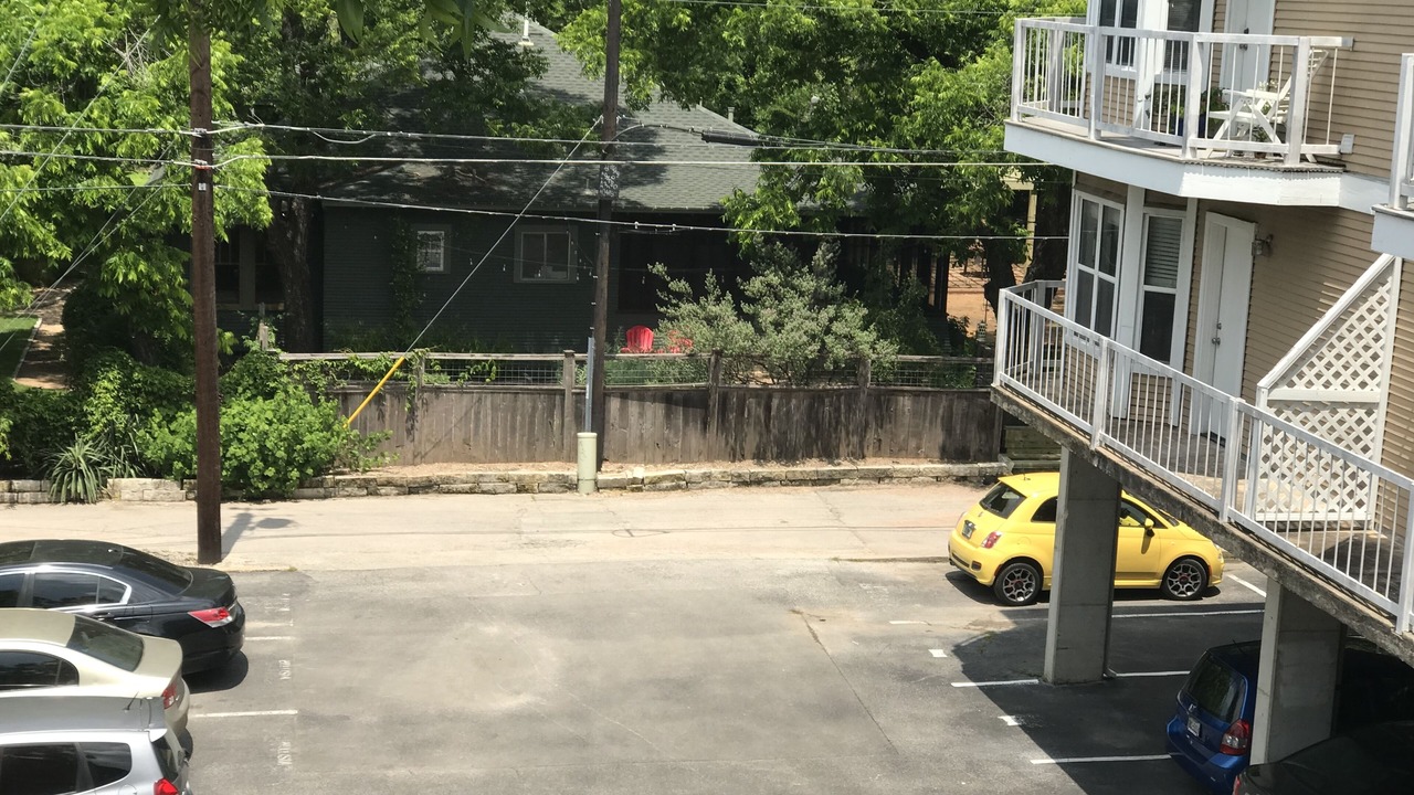 Photo of Patio Balcony in North University