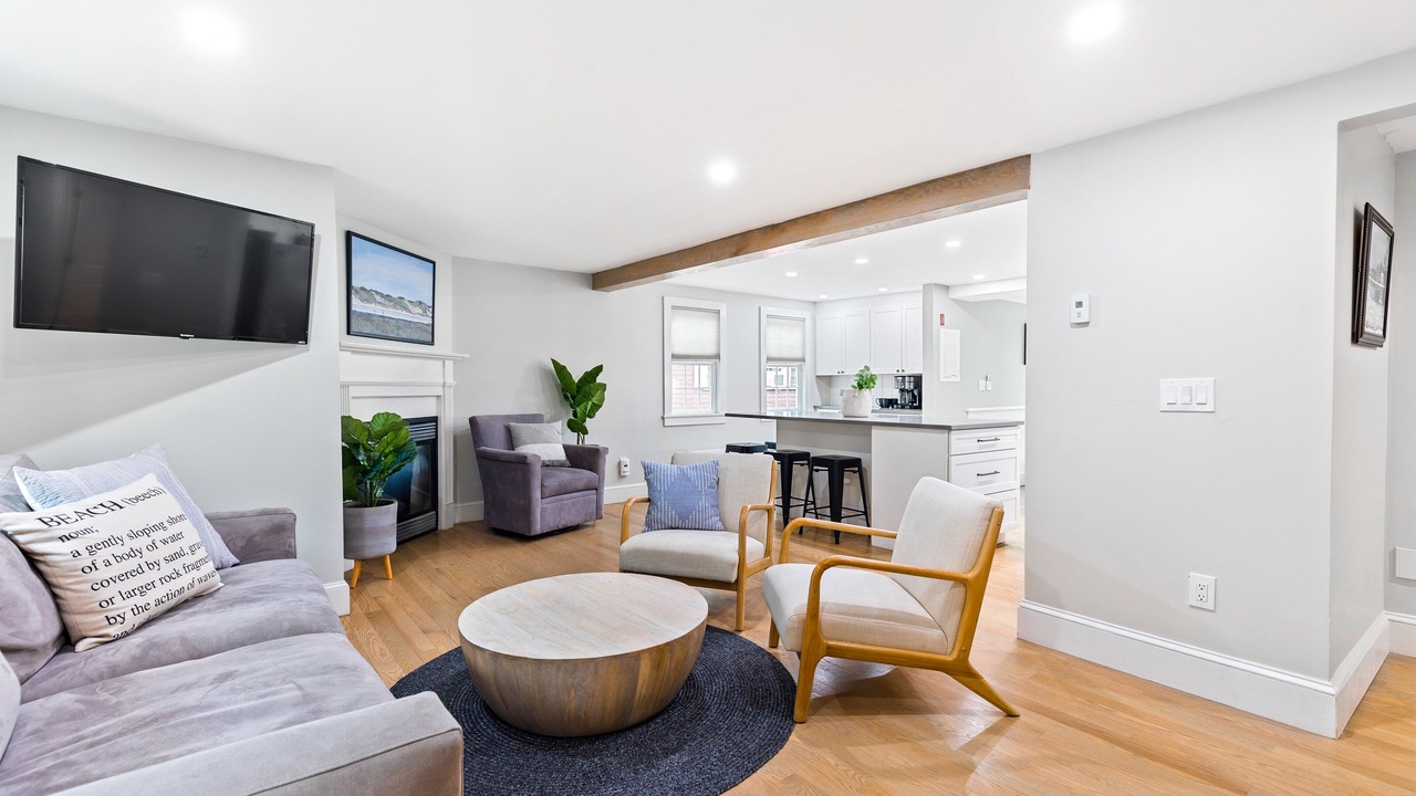 Photo of Livingroom in Ogunquit