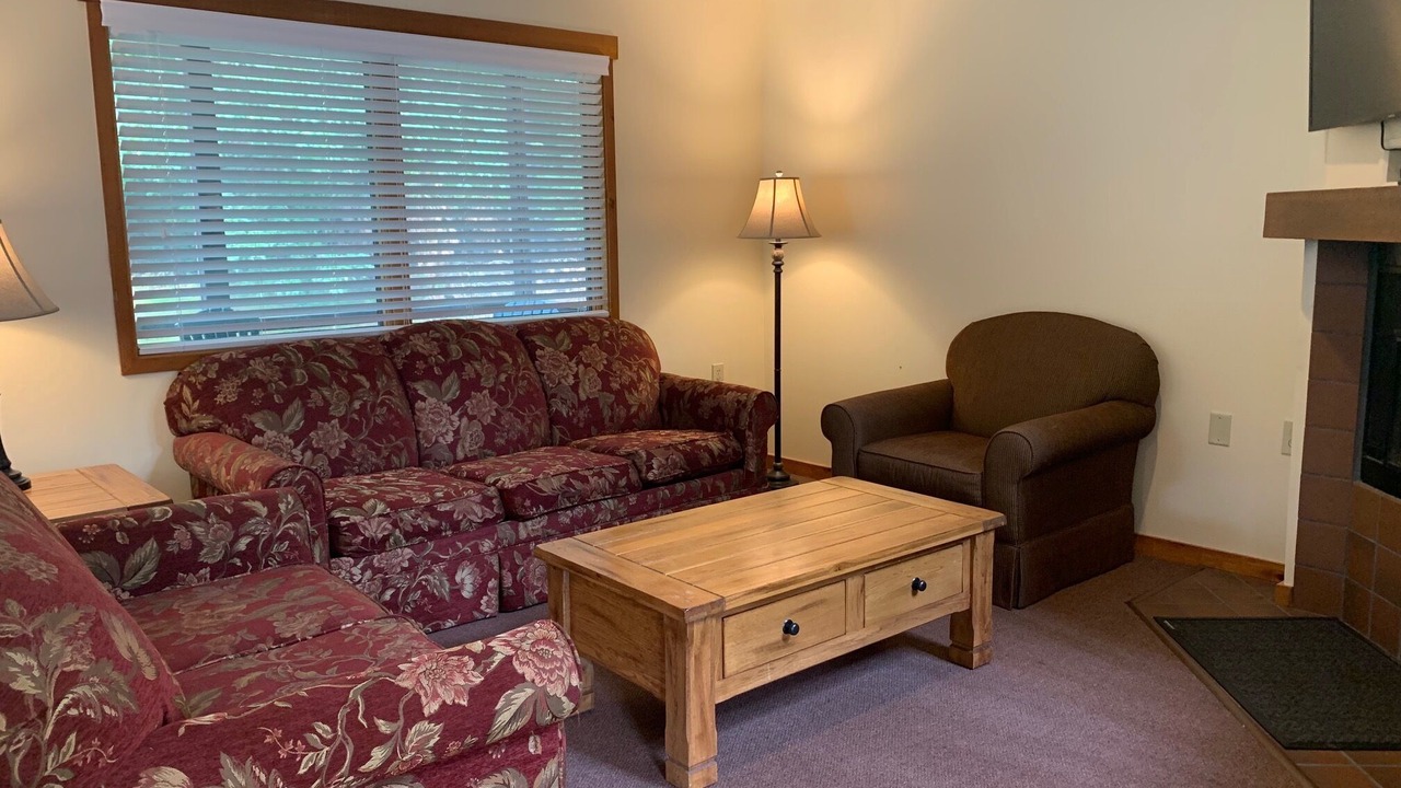 Photo of Livingroom in Shawnee On Delaware