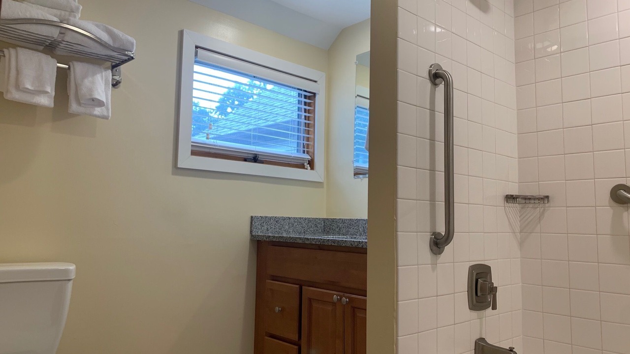 Photo of Bathroom in Shawnee On Delaware