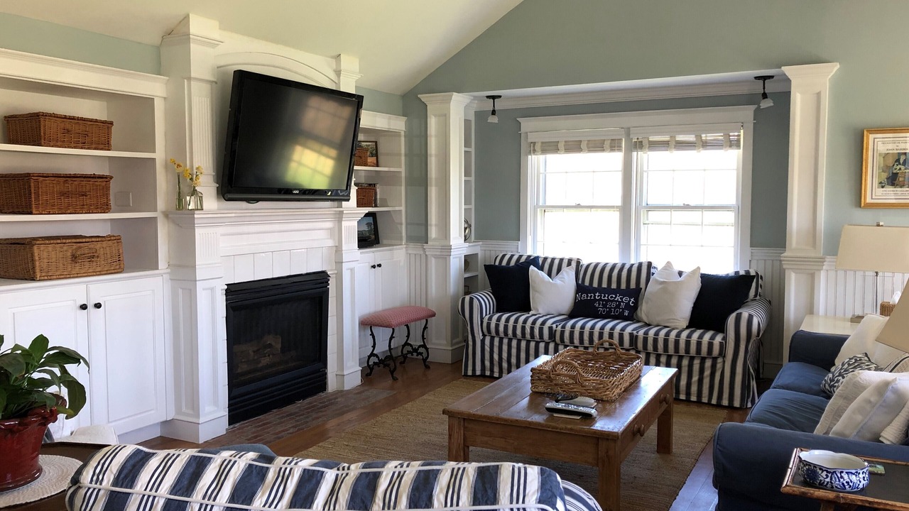 Photo of Bedroom in Tom Nevers