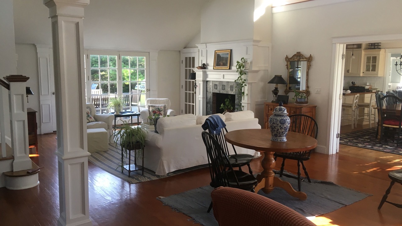 Photo of Bedroom in Tom Nevers
