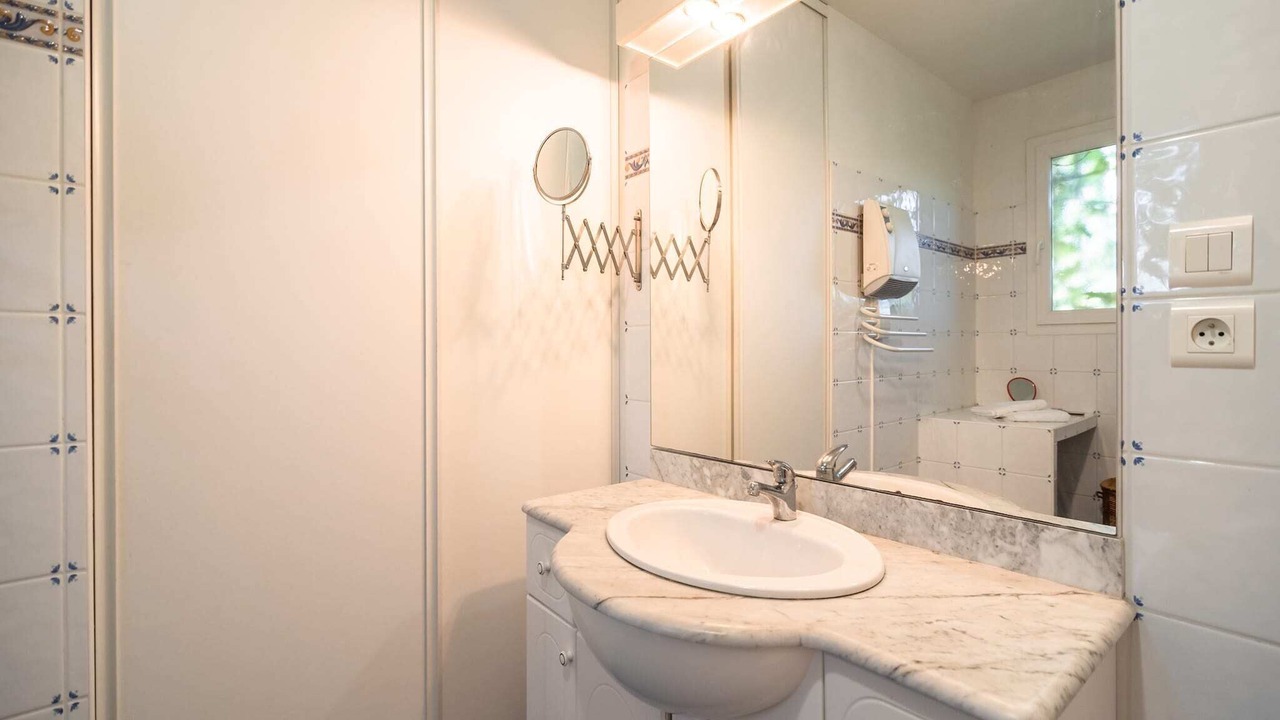 Photo of Bathroom in Saint-Jean-de-Minervois