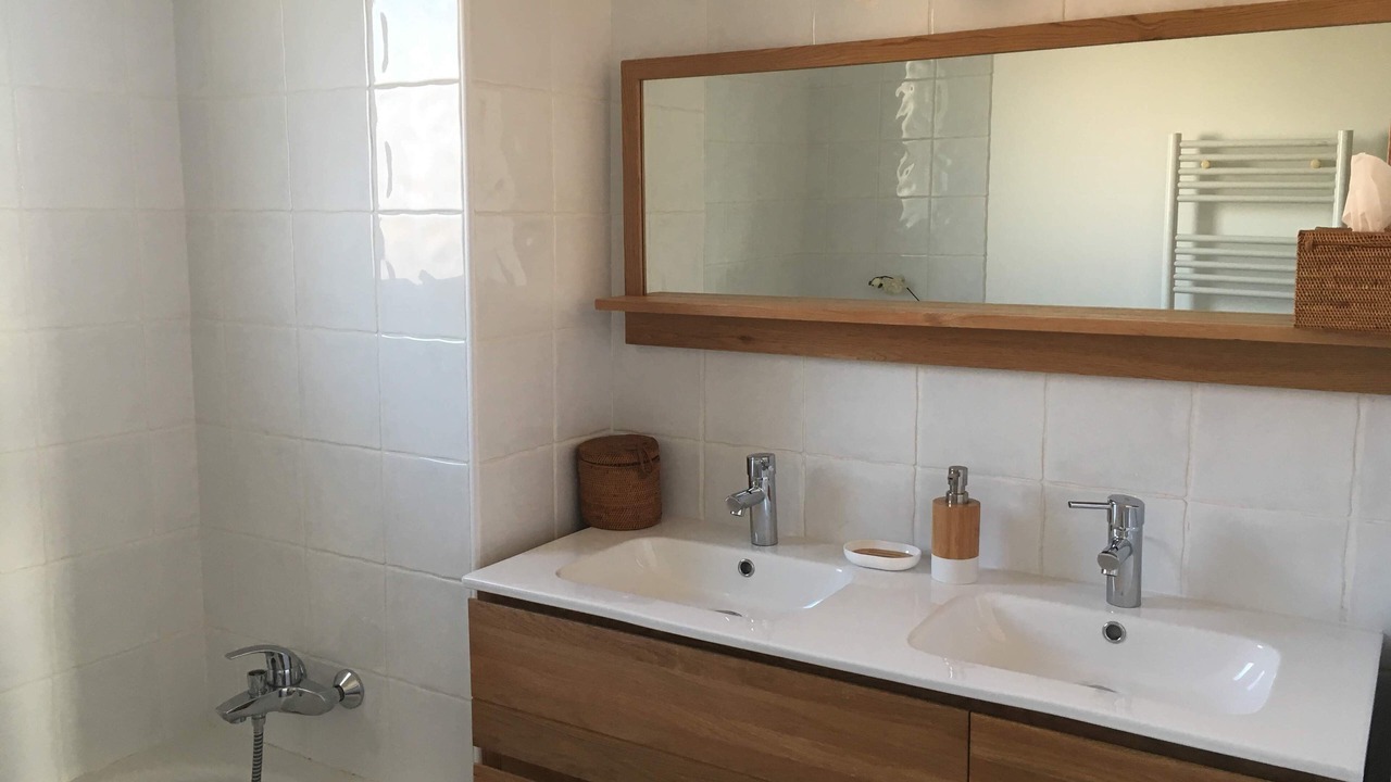 Photo of Bathroom in Lambesc