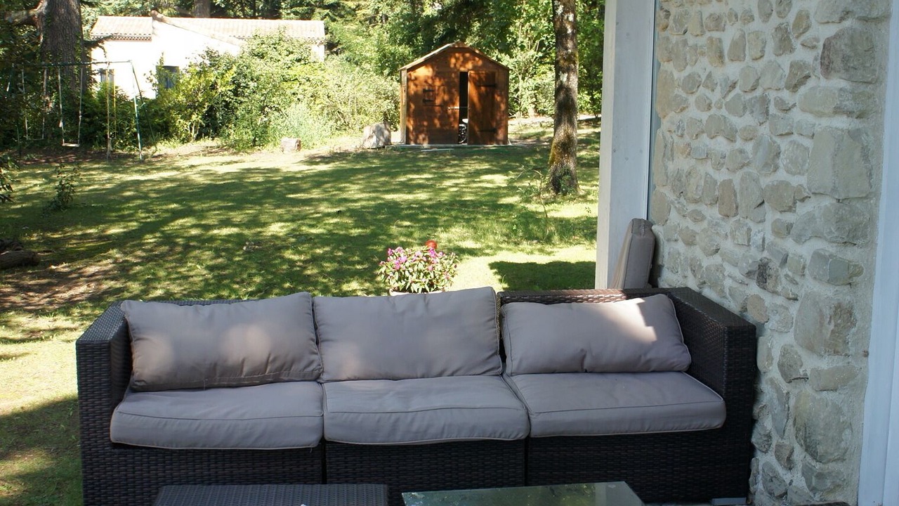 Photo of Patio Balcony in Genissieux
