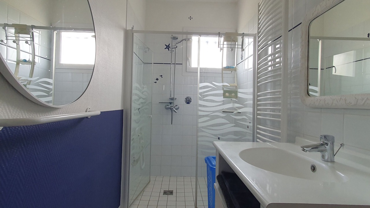 Photo of Bathroom in LʼAiguillon-sur-Mer