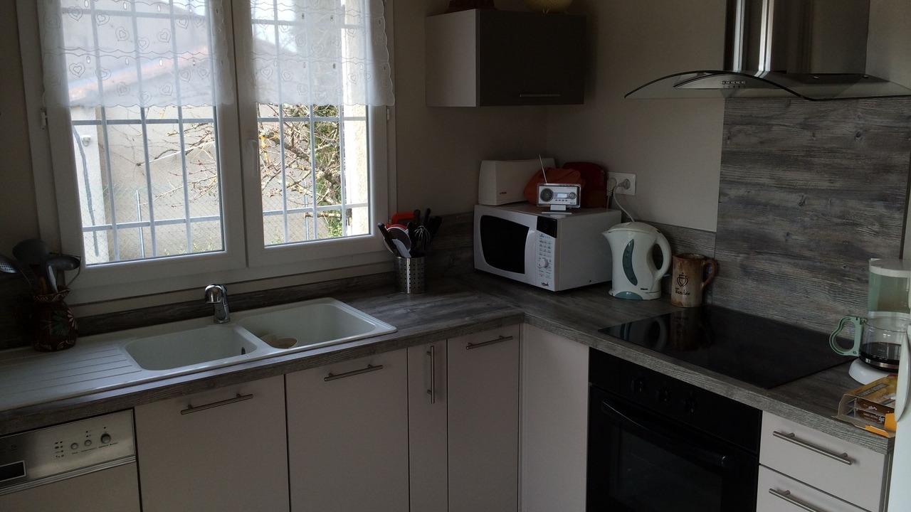 Photo of Kitchen in Saint-Jean-de-Maruejols-et-Avejan