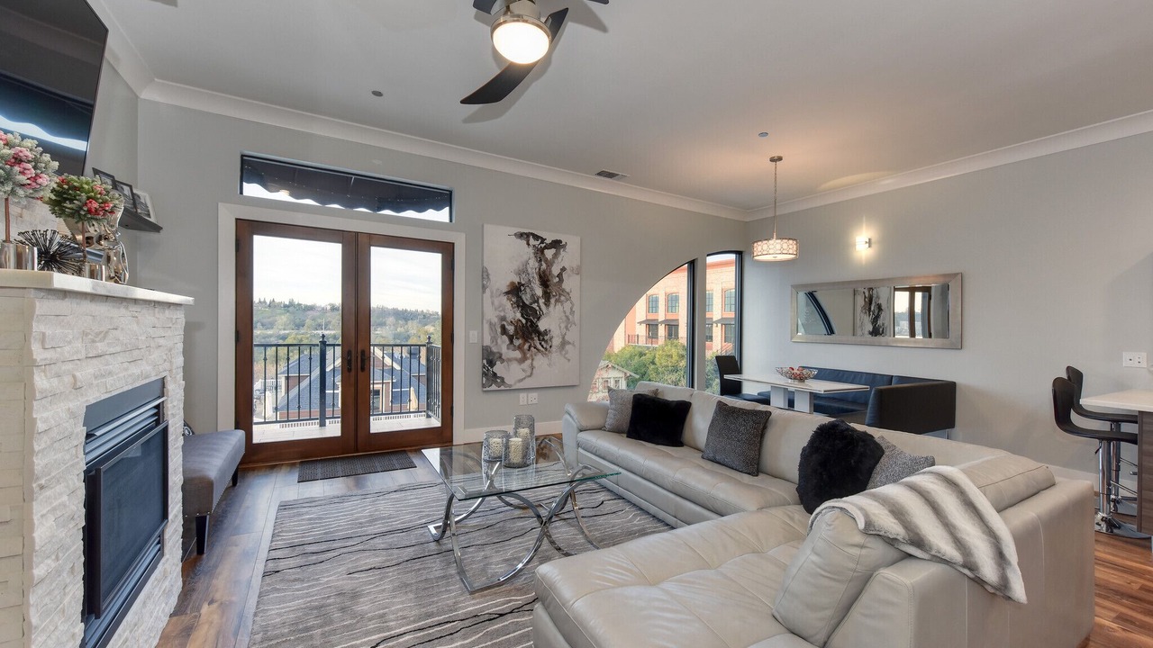 Photo of Livingroom in Folsom