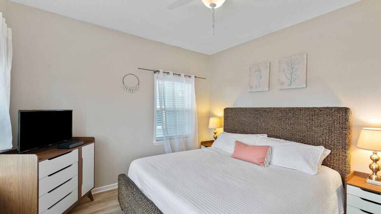 Photo of Bedroom in North Topsail Beach