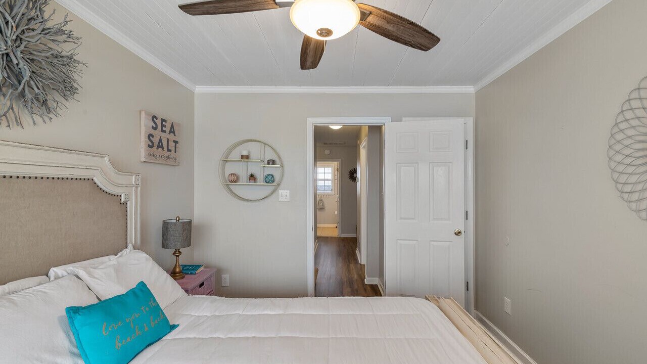 Photo of Bedroom in North Topsail Beach
