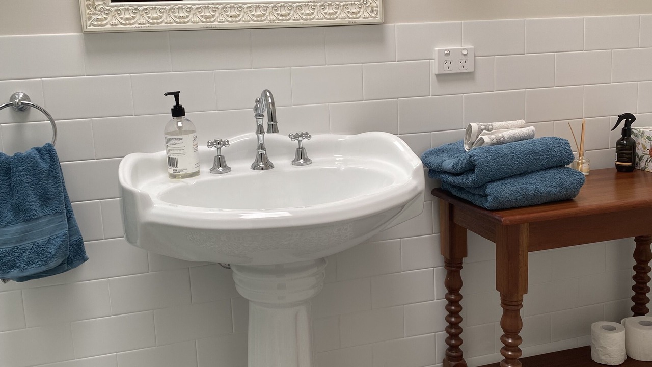 Photo of Bathroom in Eurunderee