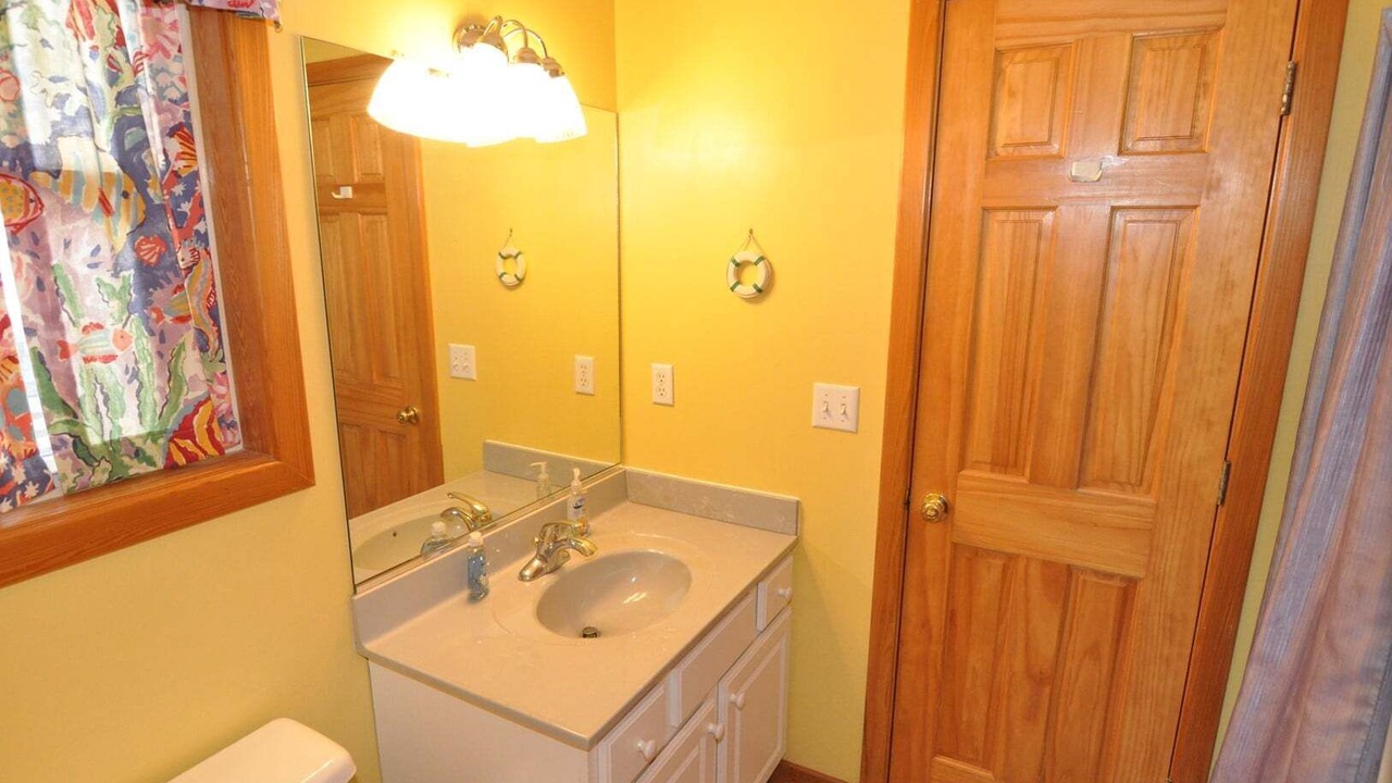 Photo of Bathroom in Nags Head