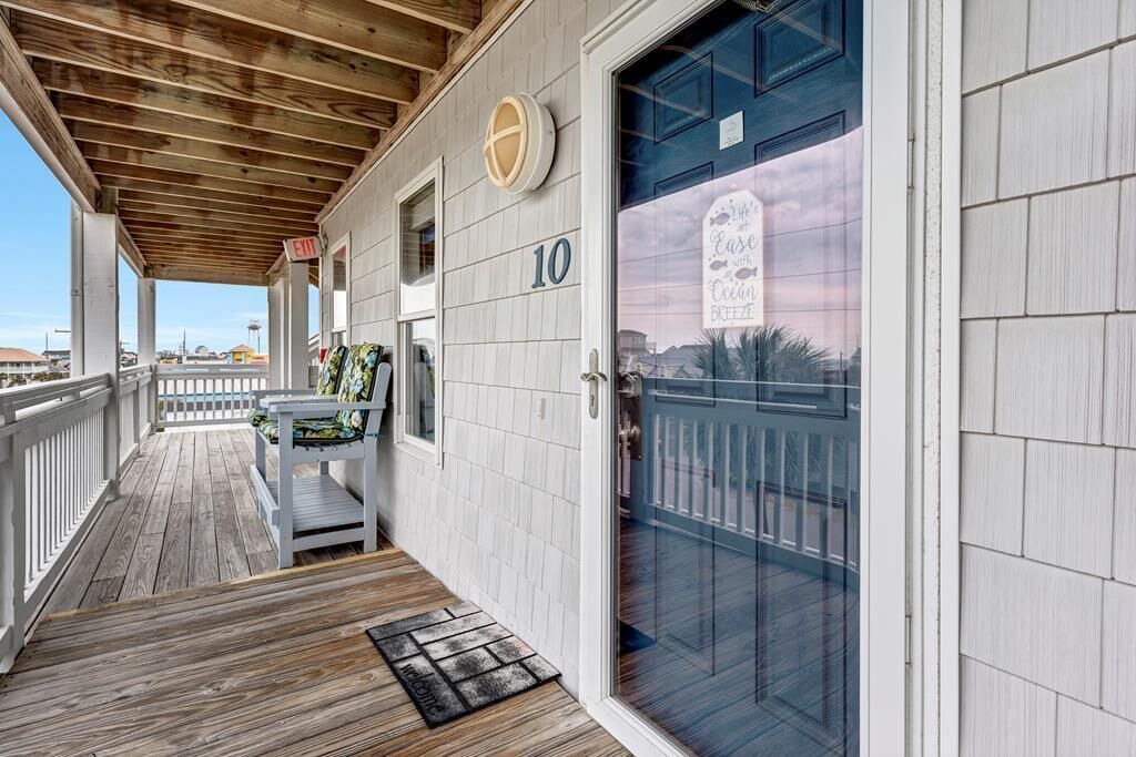 Photo of Patio Balcony in Surf City
