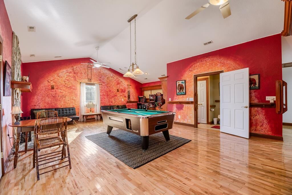 Photo of Bedroom in Whalehead Beach