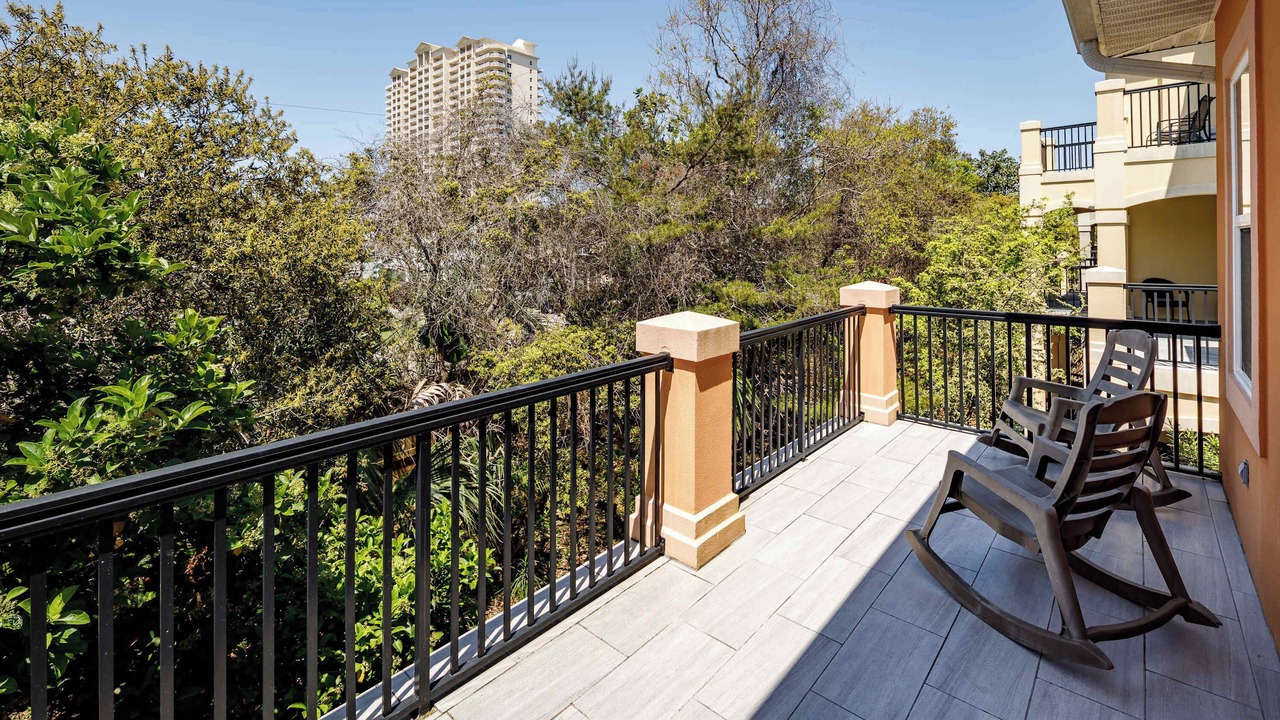 Photo of Patio Balcony in Miramar Beach