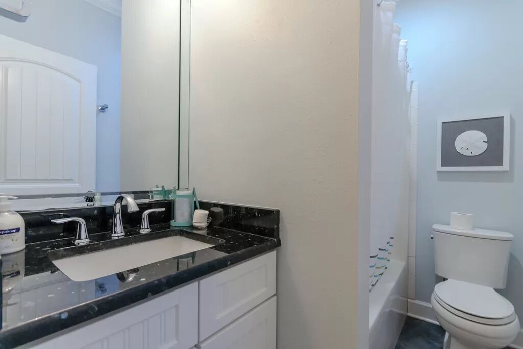 Photo of Bathroom in Navarre Beach