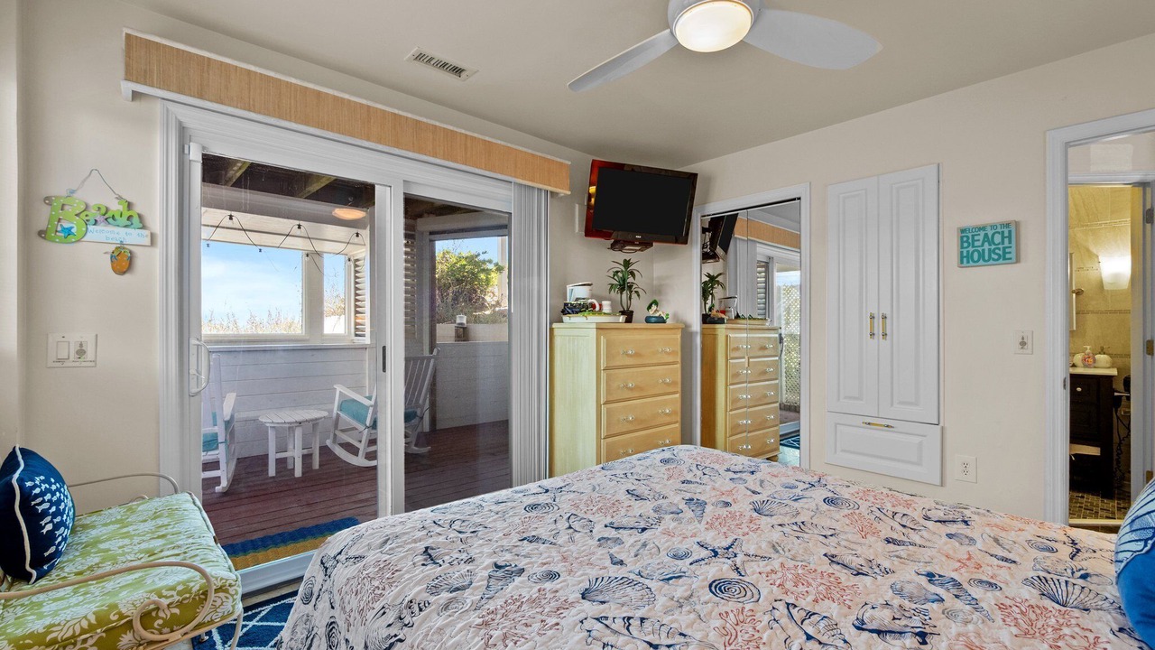 Photo of Patio Balcony in Emerald Isle