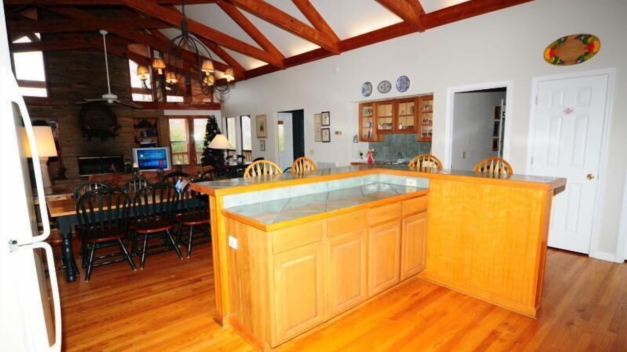 Photo of Bedroom in Chalet Village