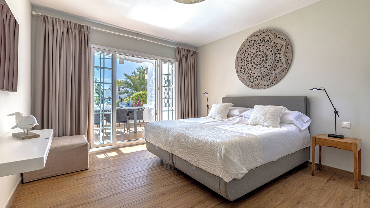 Photo of Bedroom in Golden Mile