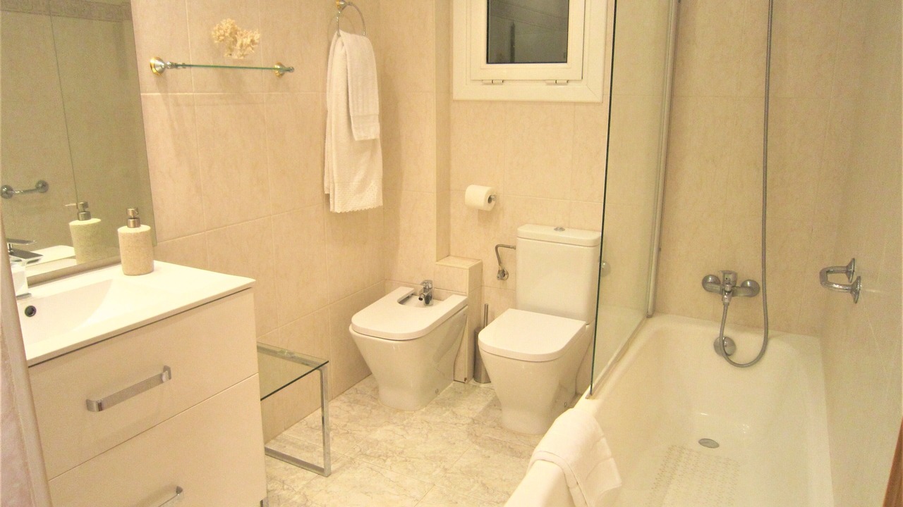 Photo of Bathroom in Gros