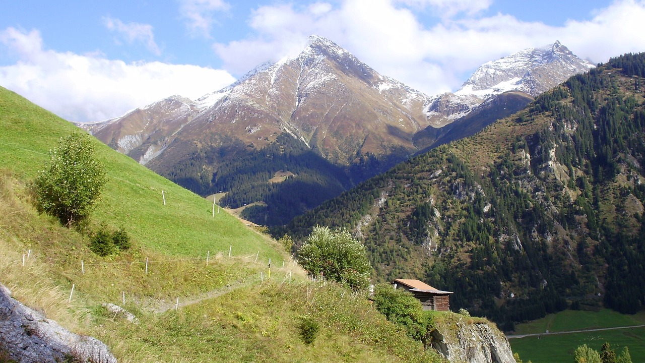 Photo of Outdoor in Medel