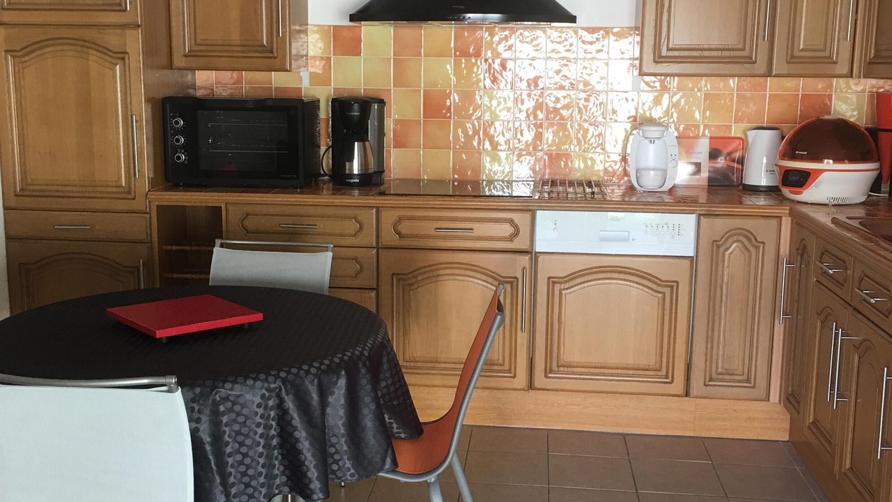 Photo of Kitchen in Saint-Vincent-sur-Jard