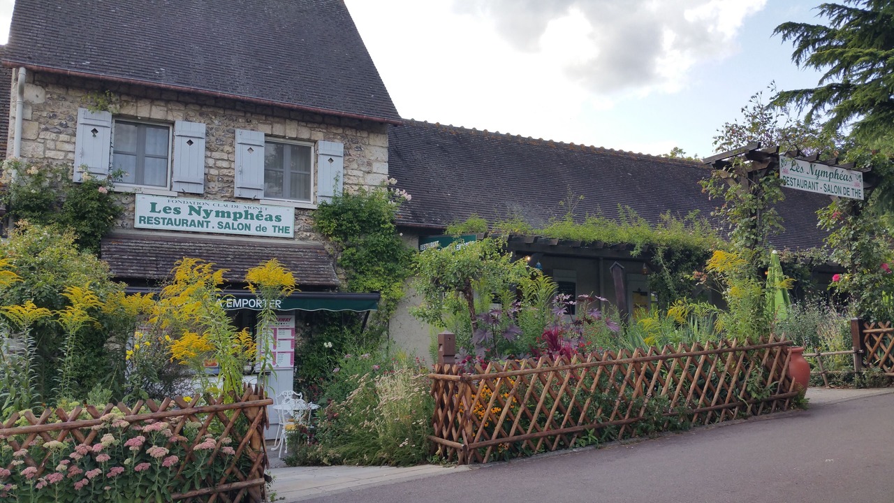 Photo of Outdoor in Menilles