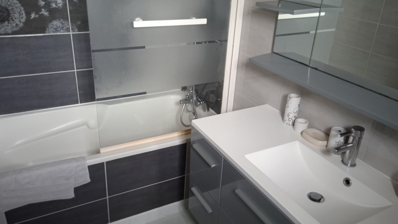 Photo of Bathroom in Lion-sur-Mer