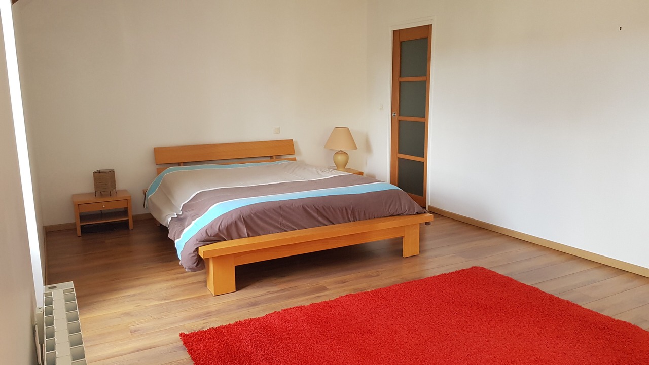 Photo of Bedroom in Irodouer
