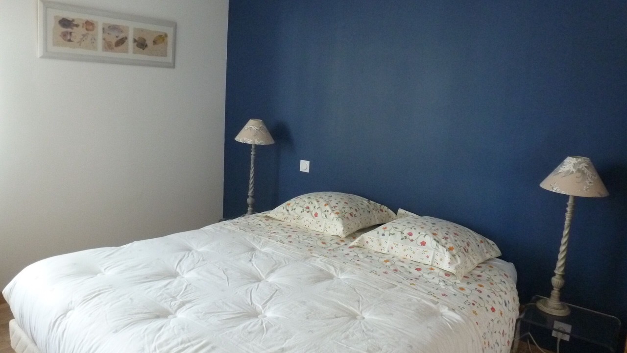 Photo of Bedroom in Ablon