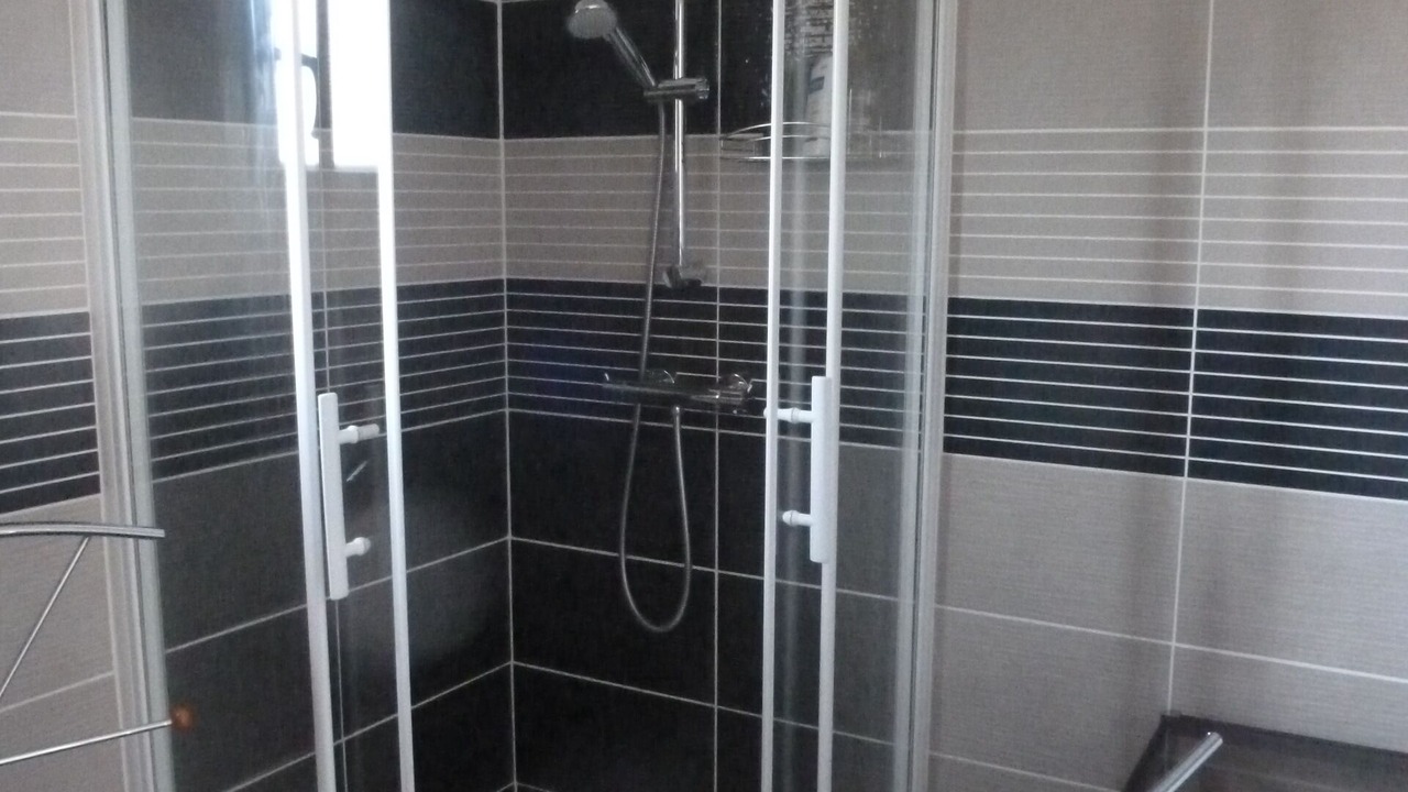 Photo of Bathroom in Ablon
