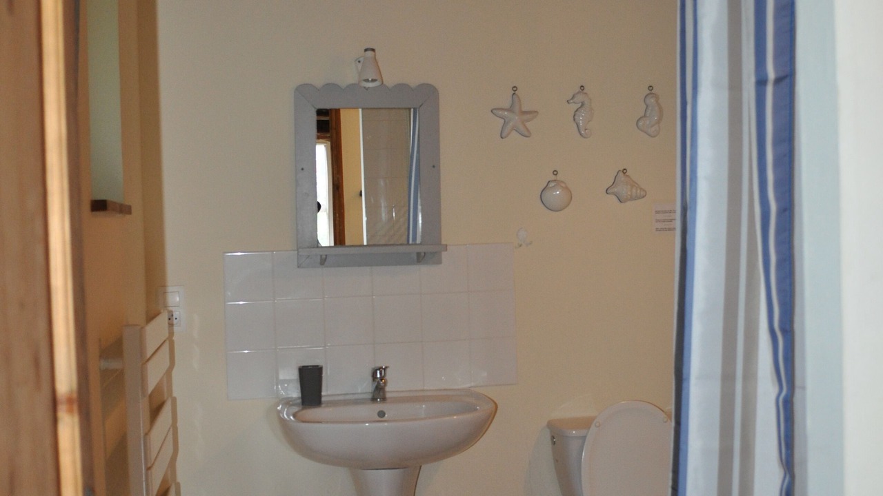 Photo of Bathroom in Goustranville