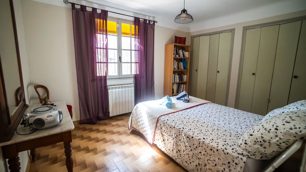 Photo of Bedroom in Meynes