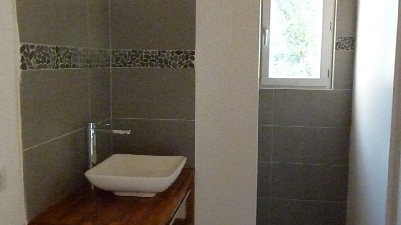 Photo of Bathroom in Assas