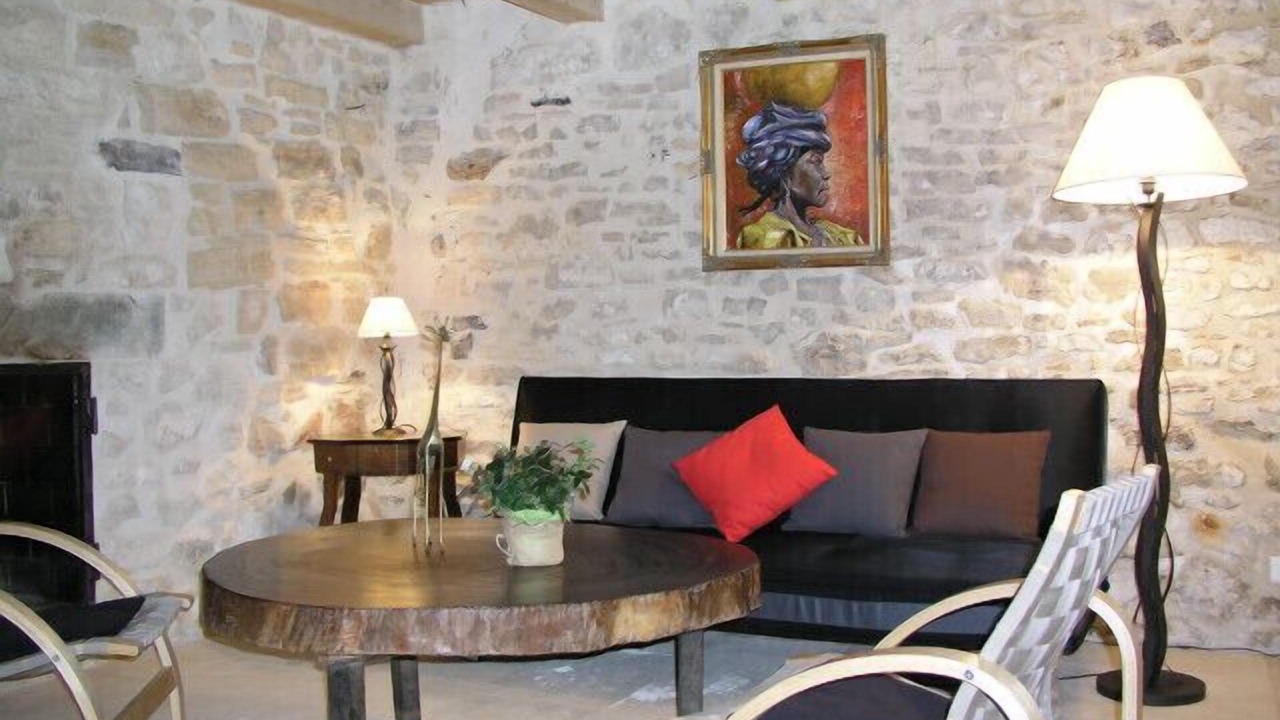 Photo of Others in Murs