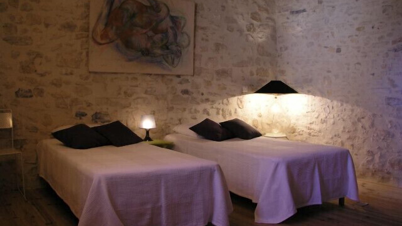 Photo of Bedroom in Murs